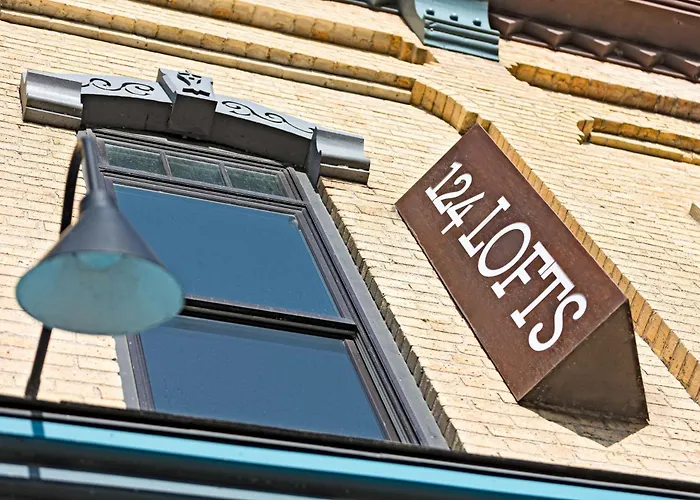 124 Lofts - Downtown Dundee - Walk To Dining Apartment *